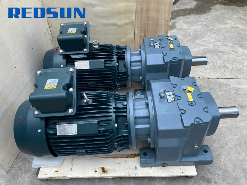 Hinh 1 1 Tăng Hiệu Suất & Độ Bền Cho Băng Tải Nghiền Đá - Giải Pháp Từ Động Cơ Điện TOSHIBA IE3 Kết Hợp Giảm Tốc Tải Nặng REDSUN