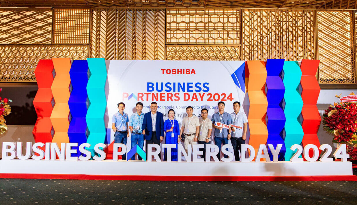 HinhAnhTinTuc 4 1 Những Khoảnh Khắc Ấn Tượng Tại Lễ Kỷ Niệm 15 Năm Thành Lập Nhà Máy Toshiba