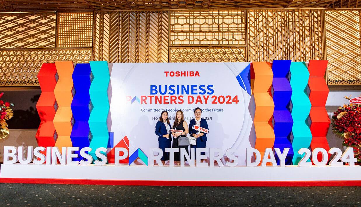 HinhAnhTinTuc 6 1 Những Khoảnh Khắc Ấn Tượng Tại Lễ Kỷ Niệm 15 Năm Thành Lập Nhà Máy Toshiba