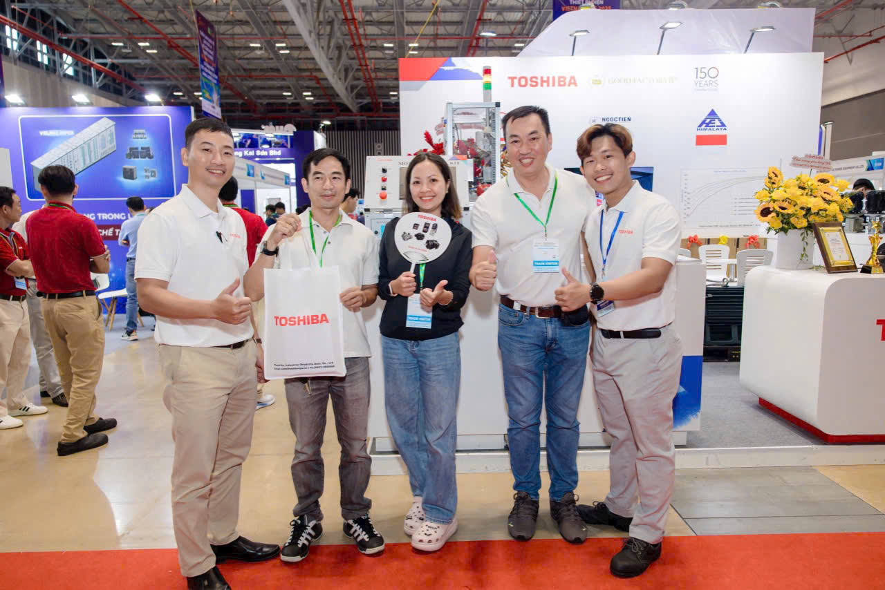 Toshiba X Ngọc Tiên Tại Vietnam ETE & Greenergy Expo 2025