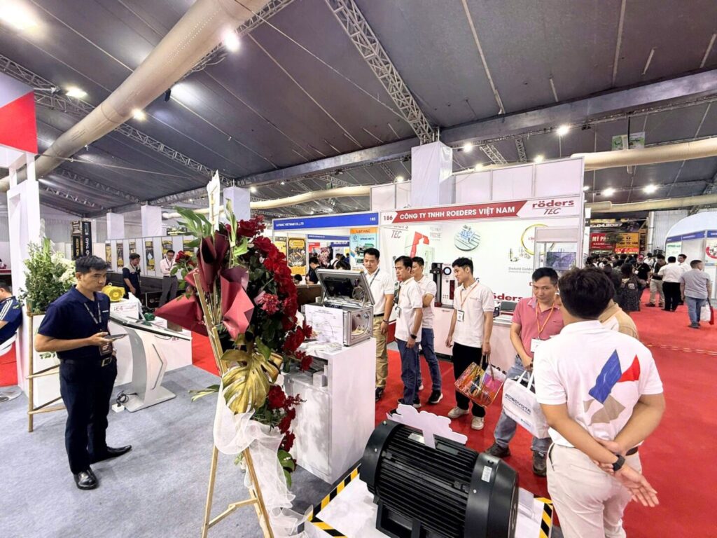 Toshiba x Ngọc Tiên - Sự Kiện Triển Lãm VIMF Hải Phòng 2026