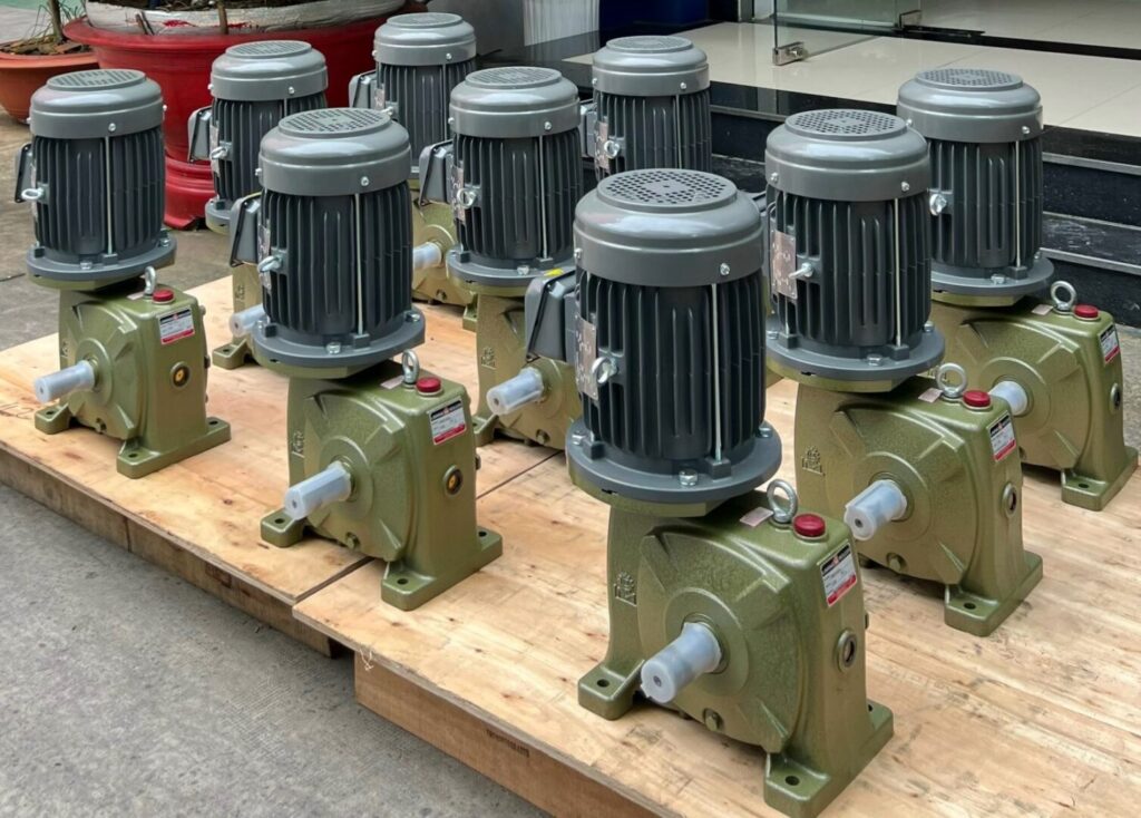 LO LIMING TMW100 MOTOR LIMING 4 Hộp Giảm Tốc Trục Vít LIMING